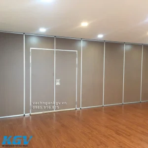 Vách ngăn di động bề mặt gỗ 68mm